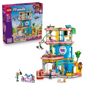 LEGO® Friends 42689 Klubovna pro kamarády v městečku Heartlake (věk 8+)